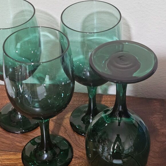 4 Libbey Premiere Dark Green Glasses 7.25" tulip shape glasses 1998 - Picture 4 of 6